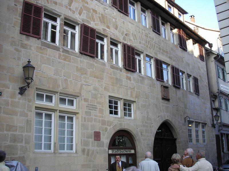 Stadtbücherei im Bebenhäuser Pfleghof in Esslingen