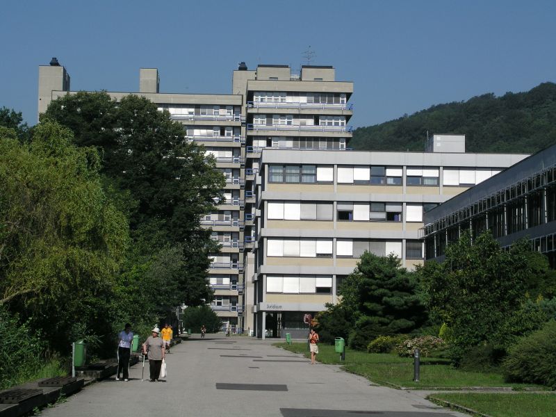 Blauer Turm der Kepler - Universität Linz