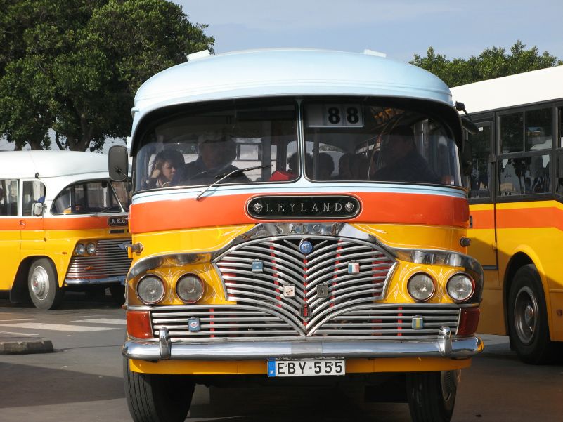 Malta, typischer Linienbus englischer Herkunft