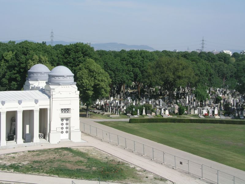 Blick von der Empore der Dr. Karl Lueger Kirche auf dem Wiener Zentralfriedhof
