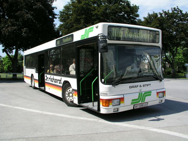 Bus Rundkurs 1006