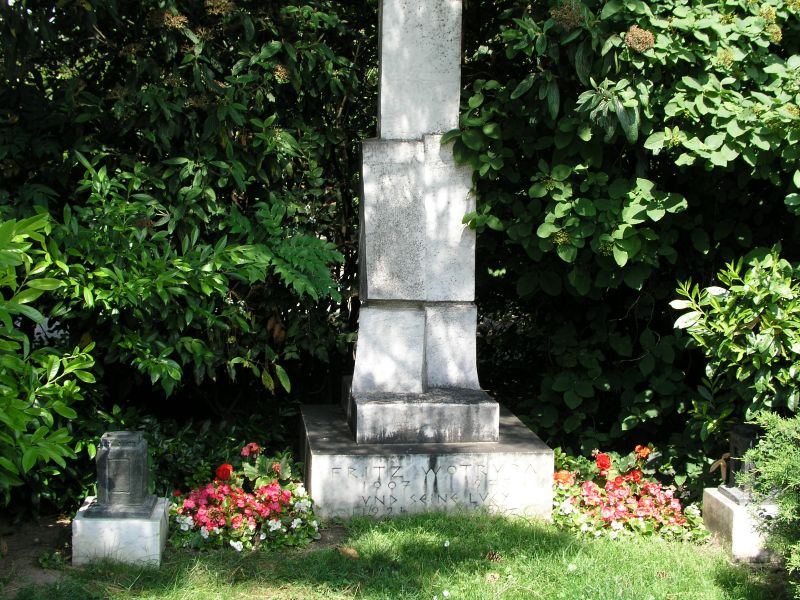 Ehrengrab von Fritz Wotruba auf dem Wiener Zentralfriedhof