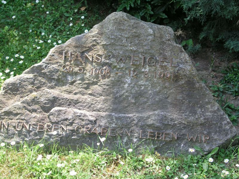 Ehrengrab von Hans Weigel auf dem Wiener Zentralfriedhof